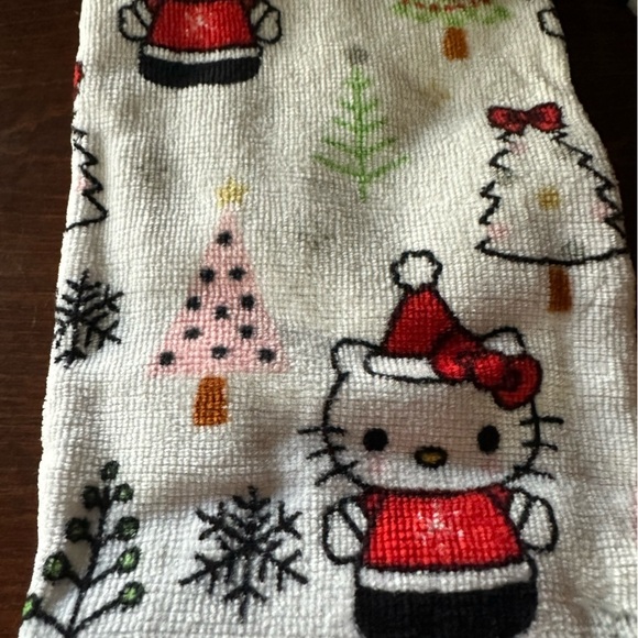 *CLEARANCE*
Hello Kitty Christmas Kitchen Towels - Picture 3 of 3